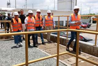 Noboa en inspección de sistema de agua potable en Daule: Nosotros no regalamos el país, no empeñamos el futuro de nuestros hijos. Nosotros vamos a cambiar de una vez por todas al Ecuador.”