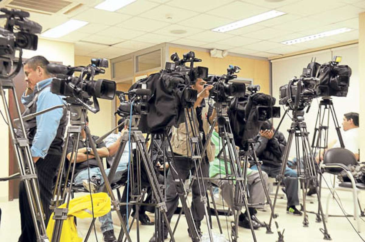 El &uacute;nico grupo que carece de formularios para rendir cuentas son los medios de comunicaci&oacute;n. Foto: Pilar Vera.