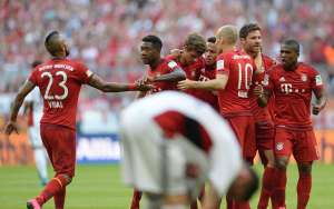 Con esta victoria el Bayern se sit&uacute;a l&iacute;der a la espera del partido del domingo entre el Borussia Dortmund y el Hertha Berl&iacute;n. Foto: Agencia AFP