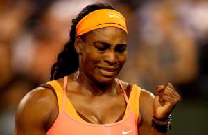 La ganadora de 19 torneos de Gran Slam fue recibida en la cancha con aplausos. Foto: Agencia AFP