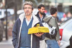 Escena de la pel&iacute;cula en la que aparece el actor argentino Ricardo Dar&iacute;n, quien comparte cr&eacute;ditos con Oscar Mart&iacute;nez, Leonardo Sbaraglia, entre otros. Foto: Internet