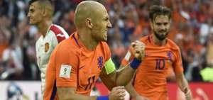 Holanda gana 3-1 a Bulgaria y apura sus opciones de ir al Mundial