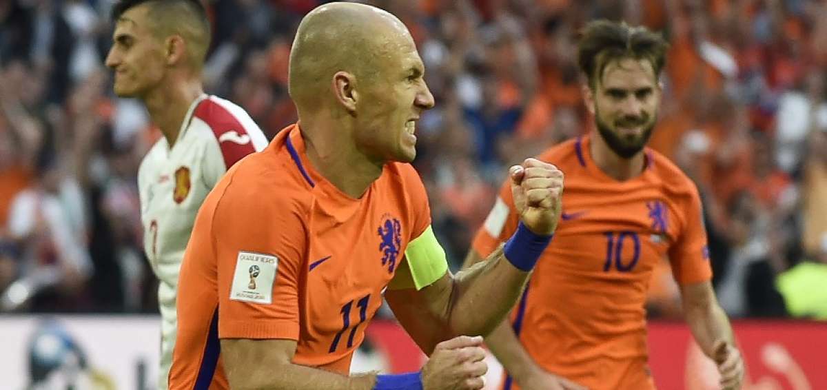 Holanda gana 3-1 a Bulgaria y apura sus opciones de ir al Mundial