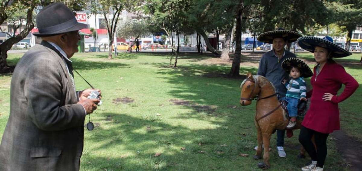 El fot&oacute;grafo  que conoci&oacute; a Guayasam&iacute;n  y Rockefeller