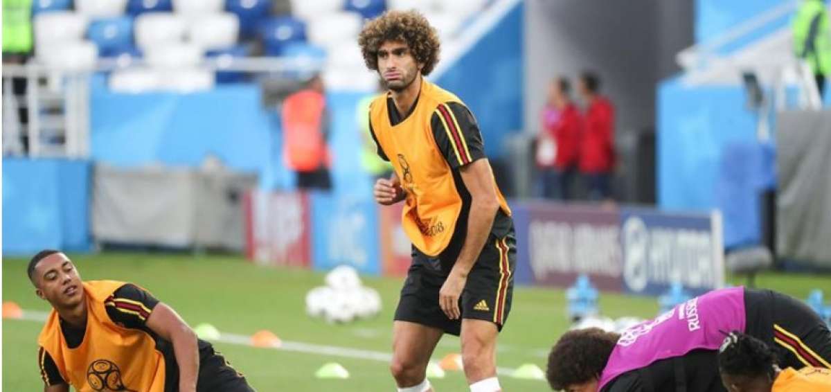 Fellaini renueva dos a&ntilde;os con el Manchester United