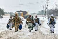 En la frontera con Ucrania, Rusia acumula militares