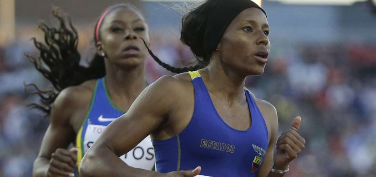 La atleta ecuatoriana &Aacute;ngela Tenorio, tuvo dos participaciones ayer, en la primera jornada de la Copa Continental de Atletismo: en 100 m y relevos.
