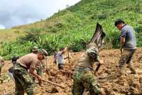 Dos personas murieron tras un deslizamiento de tierra en Carchi