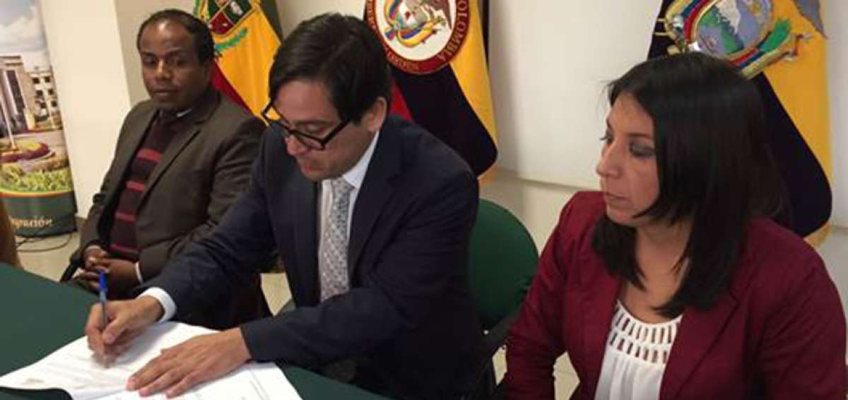 Estudiantes de Carchi se capacitar&aacute;n sobre t&eacute;cnicas aduaneras y comercio
