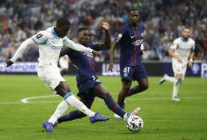 Paris Saint-Germain y Willian Pacho perdieron el clásico en la Ligue 1