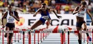 El 16 de julio, Maribel Caicedo (centro) lider&oacute; la final de los 100 metros con vallas del Mundial de Atletismo de Menores de Cali, Colombia, e hizo brillar en su pecho el reconocimiento de oro. Su actuaci&oacute;n, que termin&oacute; en 13s04c, le sirvi&oacute; para lograr un nuevo r&eacute;cord sudamericano.