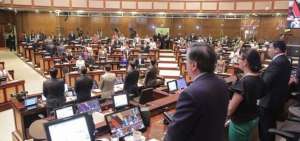 Asamblea apura pedidos de juicio