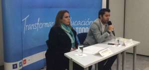 Las autoridades en rueda de prensa para dar detalles del procedimiento de inscripciones.