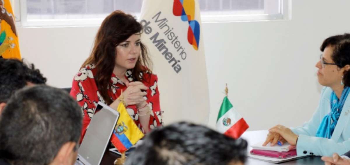 Una reuni&oacute;n de trabajo se realiz&oacute; entre la ministra ecuatoriana de Miner&iacute;a en funciones, Rebeca Illescas, y la embajadora de M&eacute;xico en Quito, Yeniret Morgan.