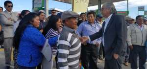Dirigentes y habitantes del barrio Collacoto se reunieron con el prefecto Gustavo Baroja para exponer inquietudes y necesidades de la comunidad.