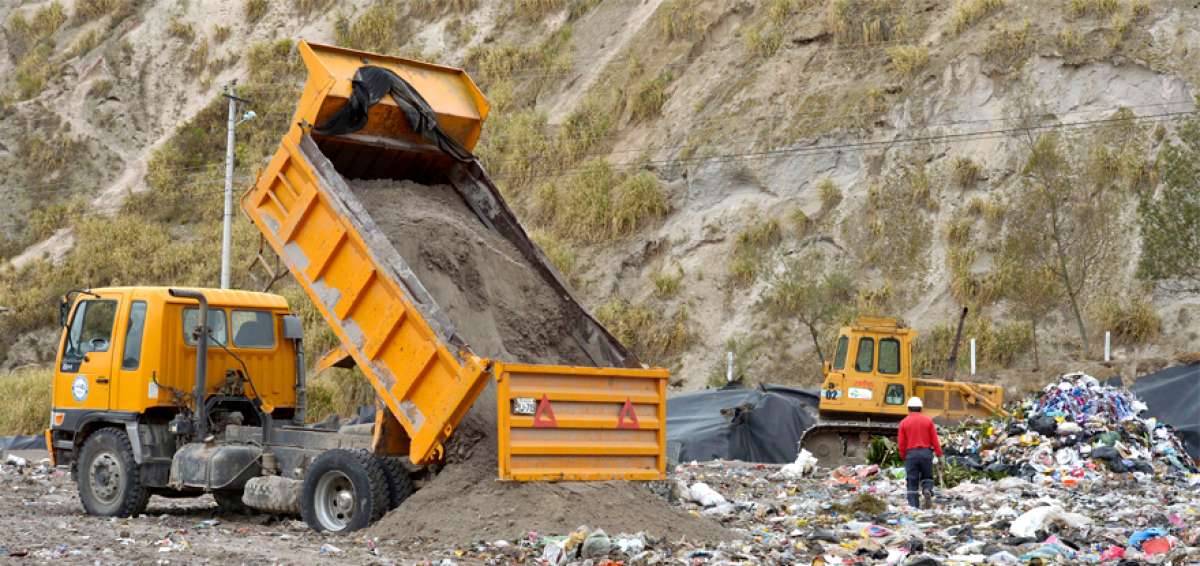 Los desechos s&oacute;lidos fueron depositados en el Relleno Sanitario de Ambato, ubicado en el complejo ambiental Chasinato, al norte de la ciudad.