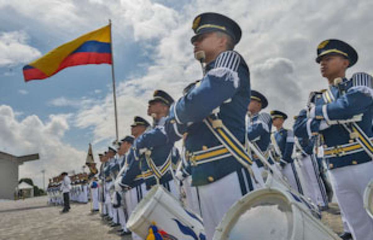 Nuevas generaciones militares recuerdan a los h&eacute;roes del 24 de Mayo de 1822