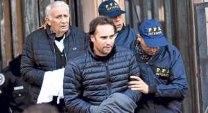 Excarcelan bajo vigilancia a dos empresarios argentinos por el esc&aacute;ndalo FIFA