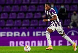 Gonzalo Plata celebra su golazo con el Valladolid