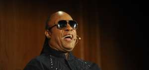 El cantante ha creado una cadena de &eacute;xitos durante su larga carrera que comenz&oacute; a los 12 a&ntilde;os cuando actuaba como &ldquo;Little Stevie Wonder&rdquo;.