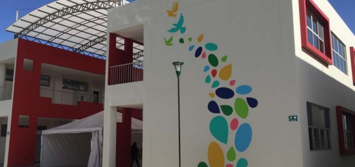 El Gobierno inaugur&oacute; una nueva unidad educativa en Cayambe, Pichincha.