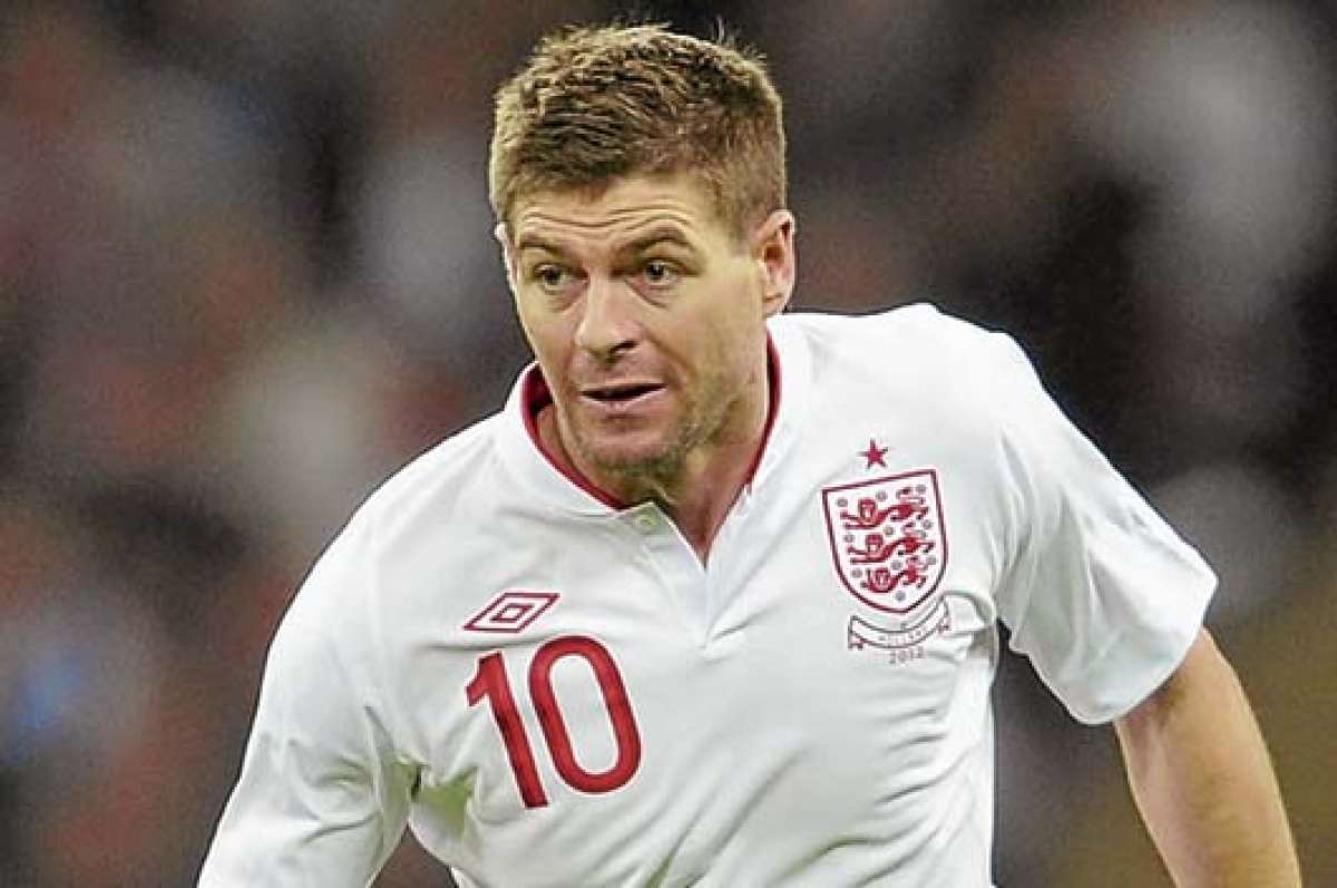 Steven Gerrard se retira de la selecci&oacute;n inglesa 