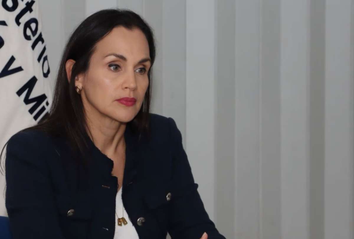 Inés Manzano presentó en la Fiscalía una denuncia por el presunto intento de asesinato contra el presidente Noboa.