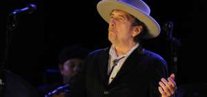 Bob Dylan, el primer cantante laureado con el Premio Nobel de Literatura