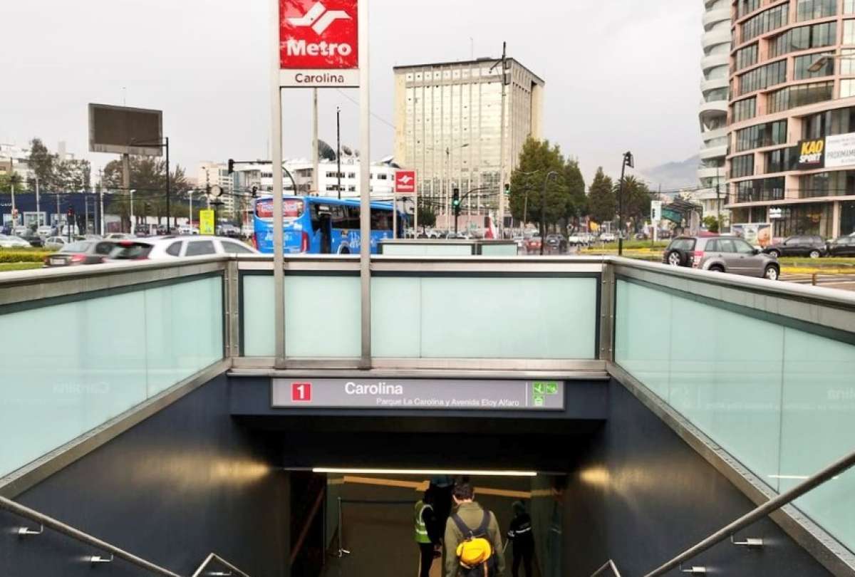 Las autoridades habilitaron rutas alternas para reducir el impacto en la movilidad durante los trabajos cerca de estaciones del Metro de Quito.