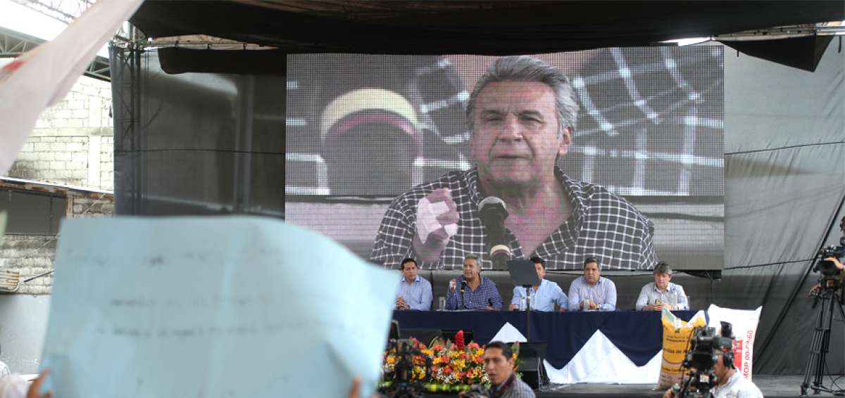El presidente Moreno anunci&oacute; que lanzar&aacute; un concurso internacional para la ampliaci&oacute;n de la v&iacute;a Santo Domingo - Quevedo - Babahoyo - Jujan.