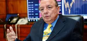 &Aacute;lvaro Noboa desiste de candidatura a la Presidencia