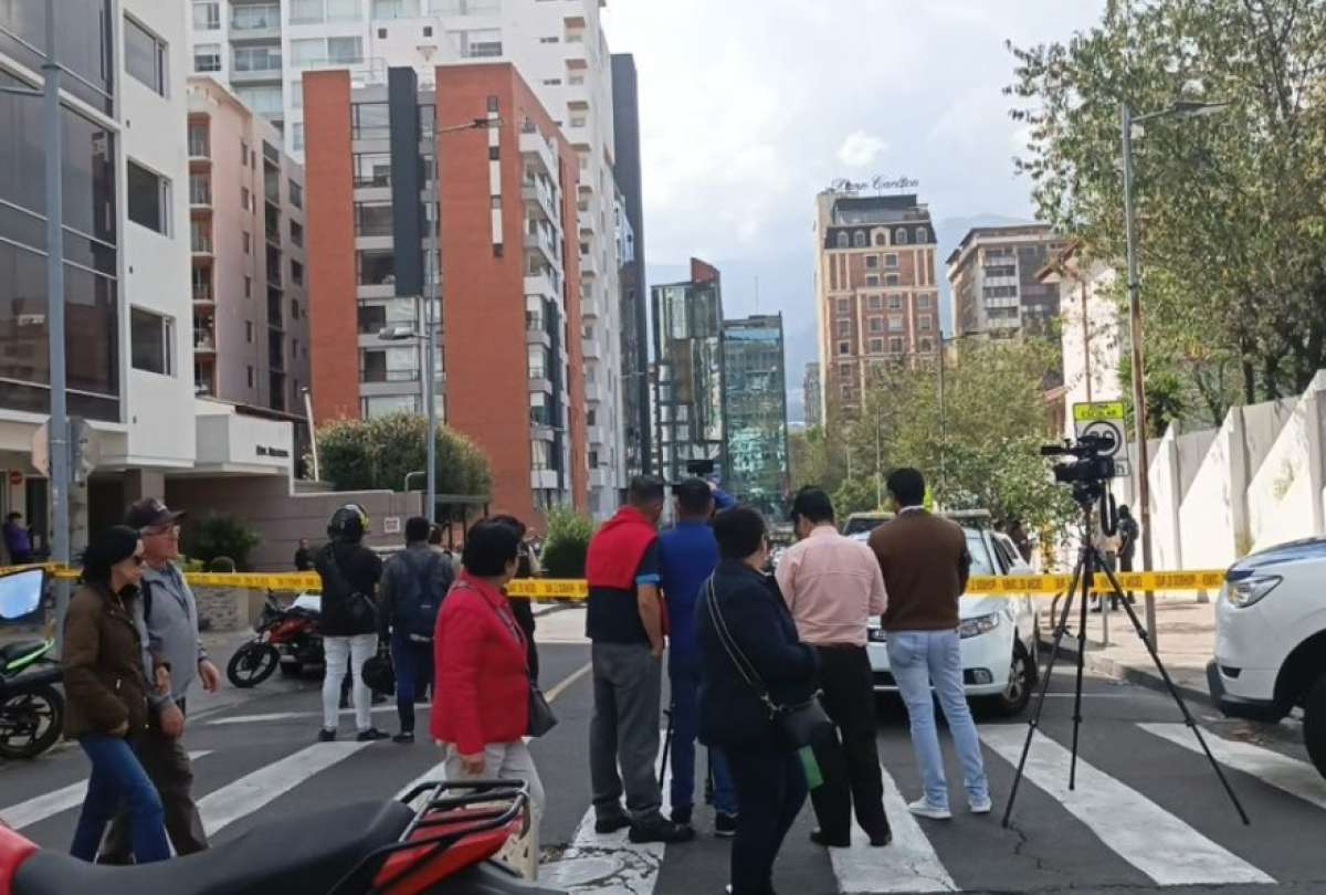 El hecho ocurri&oacute; en la intersecci&oacute;n de las calles Irlanda y avenida 6 de Diciembre, en el norte de Quito.