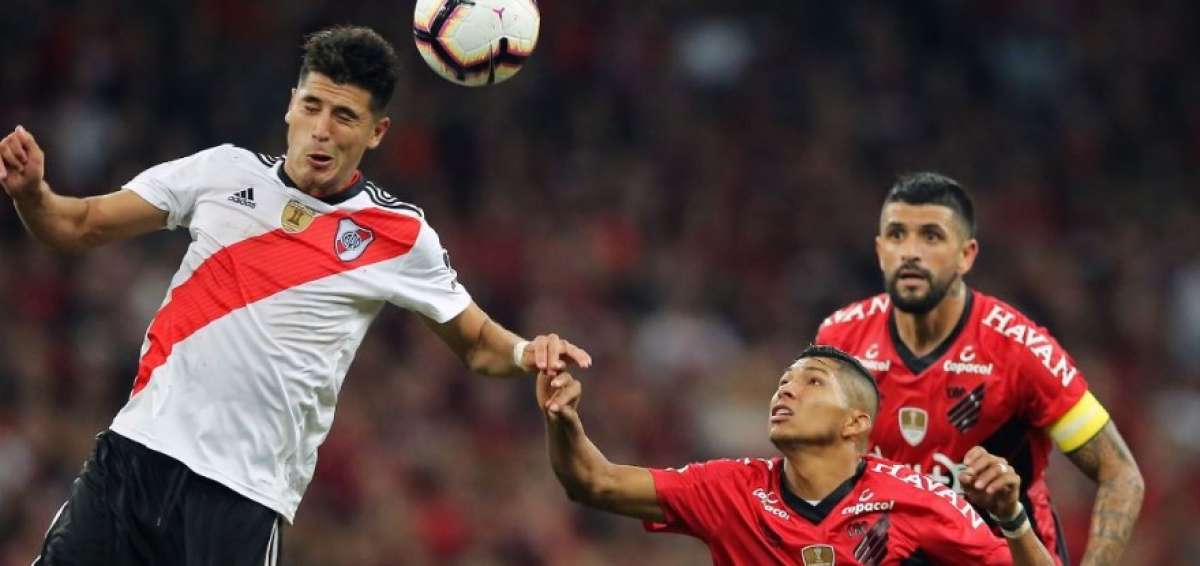 Athl&eacute;tico Paranaense con ventaja ante River Plate en la Recopa