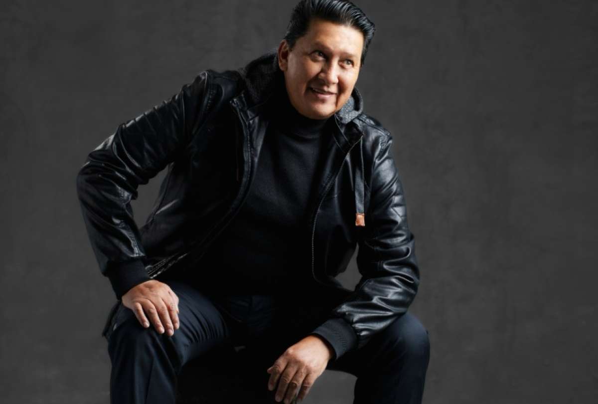 Su carrera despeg&oacute; como vocalista de Don Medardo y sus Players.