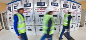 La unidad posee 6 alimentadores. La energ&iacute;a que se distribuye a sectores de Ambato, Pelileo y Quero llega de las hidroel&eacute;ctricas de Paute y Agoy&aacute;n.