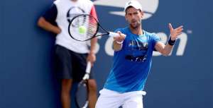 Djokovic jugar&aacute; finales de la Copa Davis en Madrid