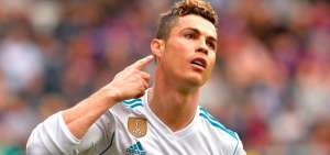 Ronaldo, con doblete, prolonga buen momento del Real Madrid