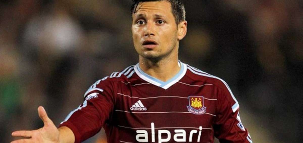 Z&aacute;rate hab&iacute;a llegado a los 'Hammers' desde el Velez Sarsfield de su pa&iacute;s en 2014.