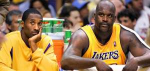 Kobe Bryant (i) comparti&oacute; cancha y gan&oacute; un anillo junto a Shaquille O'Neil, cuando jugaban en Los &Aacute;ngeles Lakers.
