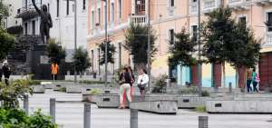 En la zona del bulevar 24 de Mayo se observan a sexoservidoras que laboran en las calles.