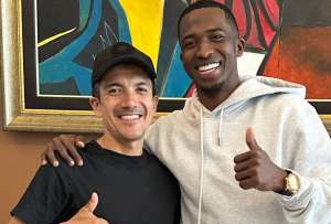 El ciclista olímpico Richard Carapaz y el defensor campeón de la Champions League con PSG, Willian Pacho, protagonizaron un emotivo encuentro. 
