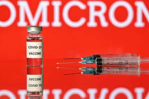 OMS anticipa cambios en la composición de la vacuna para frenar a Ómicron