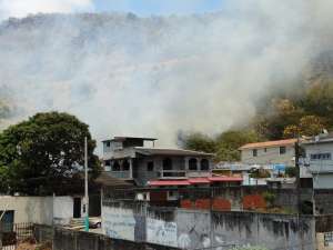 El incendio fue reportado aproximadamente a las 12:30. 