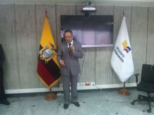 Augusto Espinosa, ministro de Educaci&oacute;n, anunci&oacute; que se emitieron las resoluciones de todos los casos de los estudiantes. Foto: Vladimir Cabezas/ EL TEL&Eacute;GRAFO.
