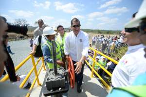 Presidente Correa inaugur&oacute; trasvase Chong&oacute;n-San Vicente (Galer&iacute;a)