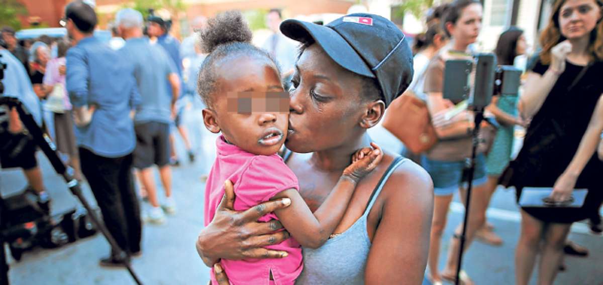 Los j&oacute;venes lo consideran como una de las mayores expresiones de sexualidad y sentimientos de parte del ser humano. Foto: AFP
