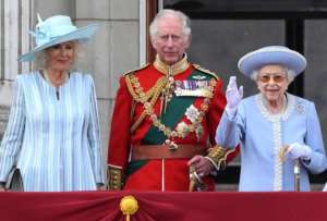 La monarca más longeva de la historia fue la sexta mujer que ocupó el trono británico. 
