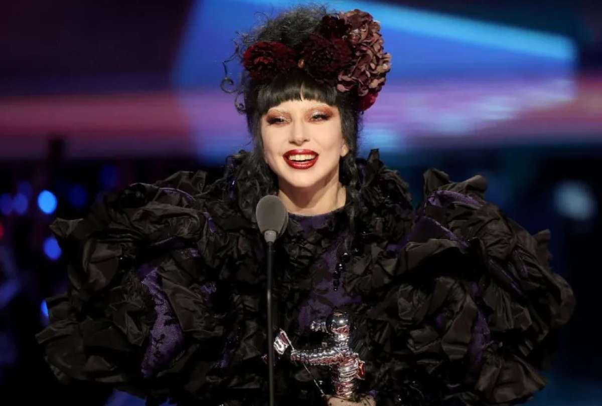 La ceremonia de los MTV VMAs 2025 estuvo marcada por homenajes a los años 80, mensajes sociales y actuaciones memorables.
