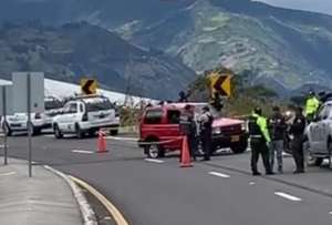 La persecuci&oacute;n policial oblig&oacute; a cerrar un carril en la v&iacute;a E35 mientras se realizaban las diligencias.