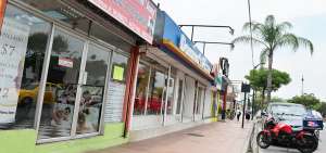 La avenida V&iacute;ctor Emilio Estrada es uno de los principales corredores comerciales de Urdesa.